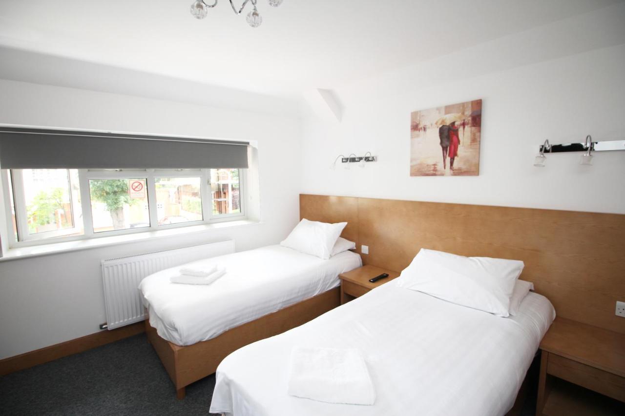 Flexistay Aparthotel Sutton Sutton  Esterno foto