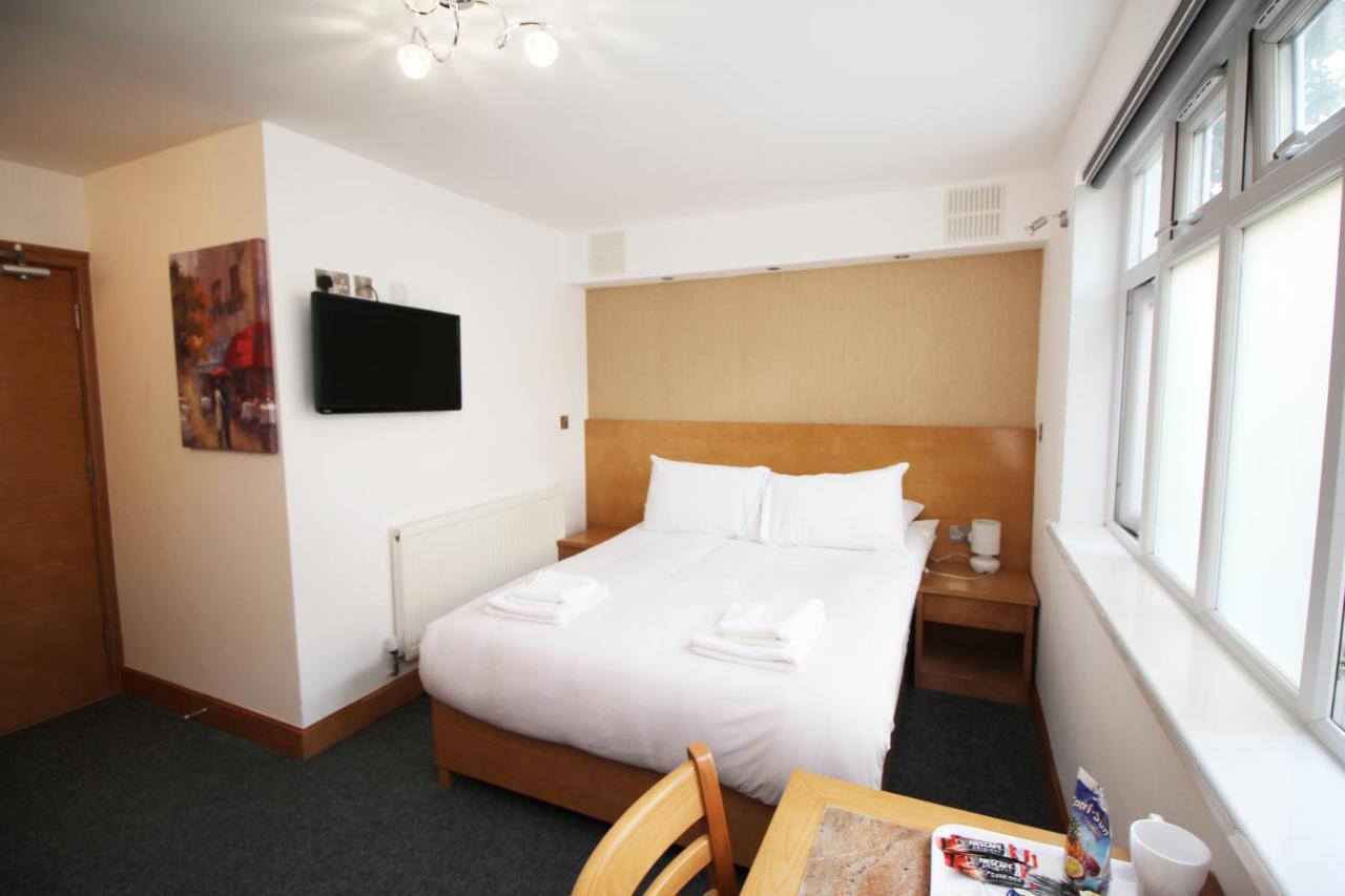 Flexistay Aparthotel Sutton Sutton  Esterno foto